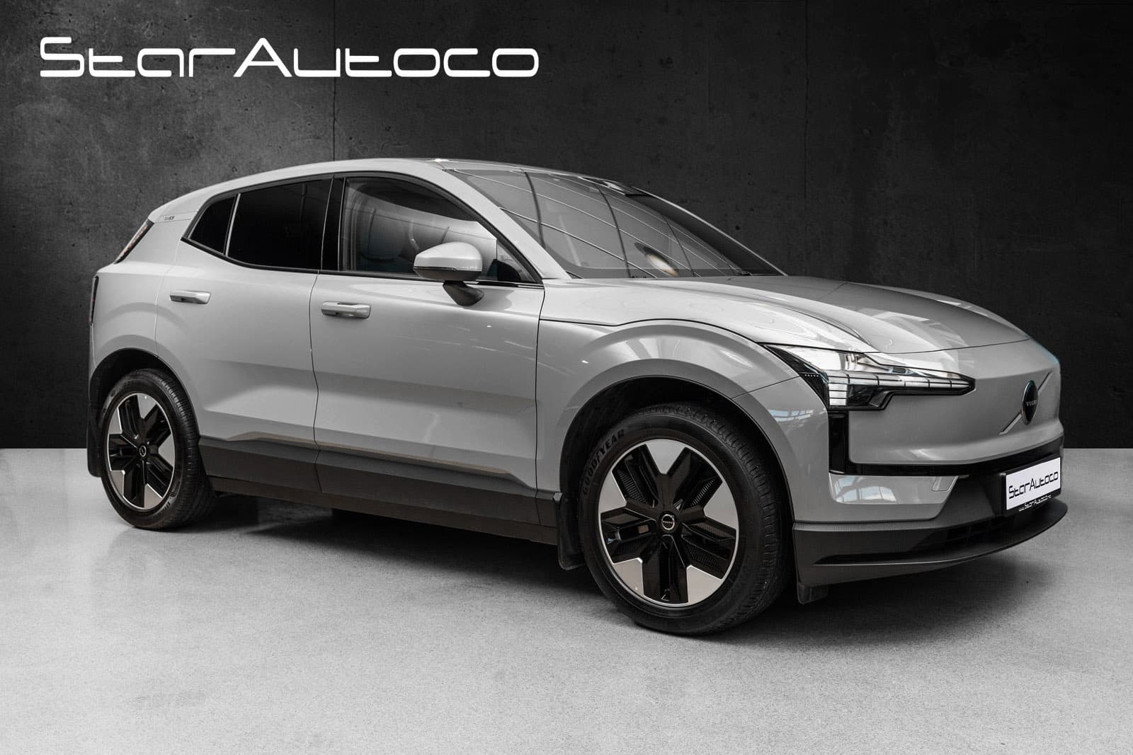 Extended Range RWD Core/ACC/CarPlay/R.kam/BLIS/++ – bilde 1